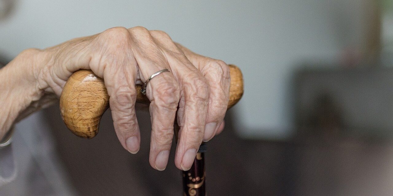 hand-3672958_1280