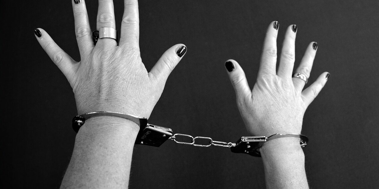 handcuffs-964722_1280