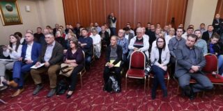 img_2927.jpg__648x432_q85_subsampling-2