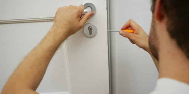 key-service-4521067_1280