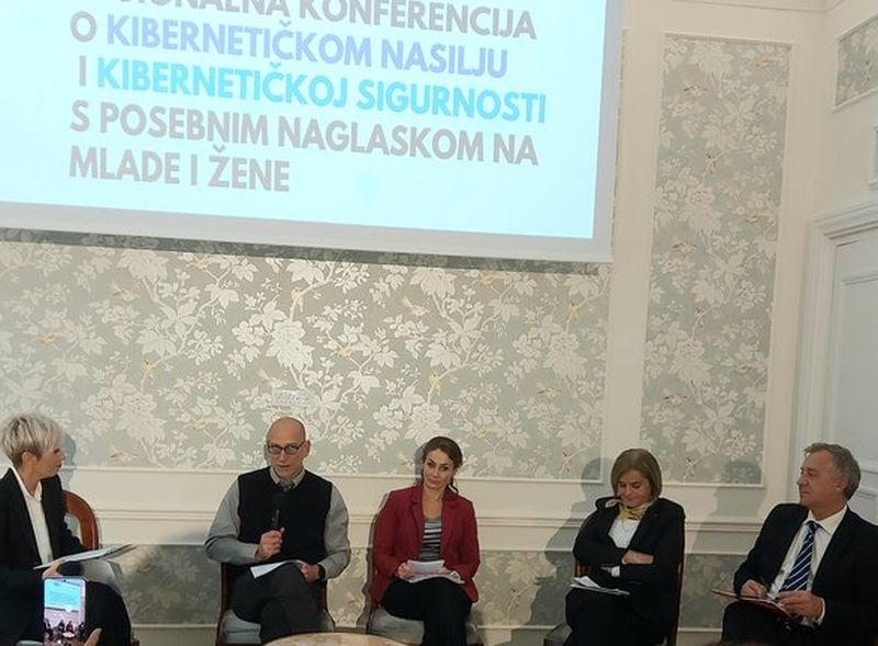 kibernetičko nasilje
