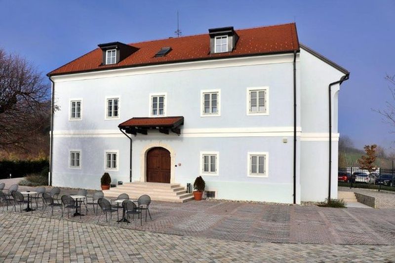 kurija omilje