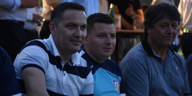 kustic