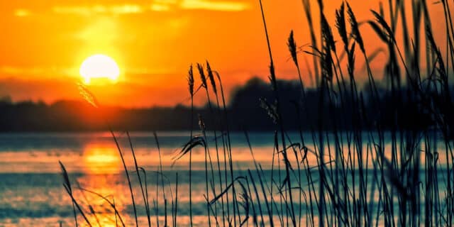 lake-696098_1280