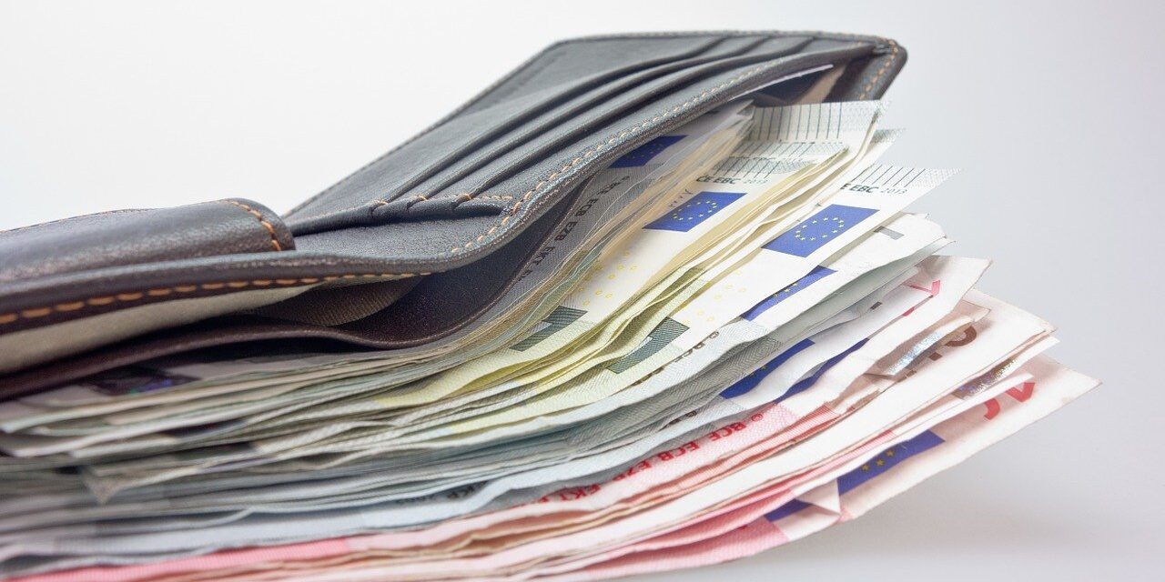 money-494163_1280
