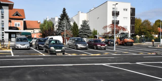 parking pucekovićeva