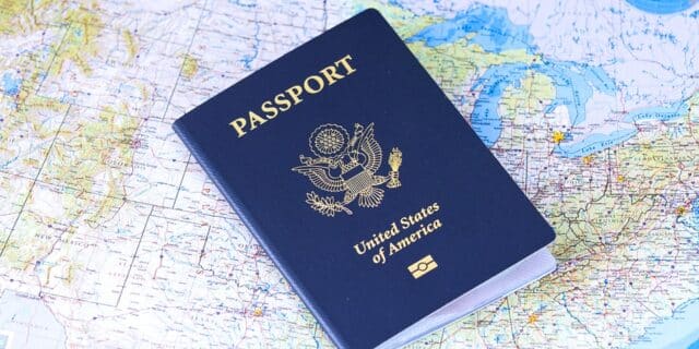 passport-2642170_960_720