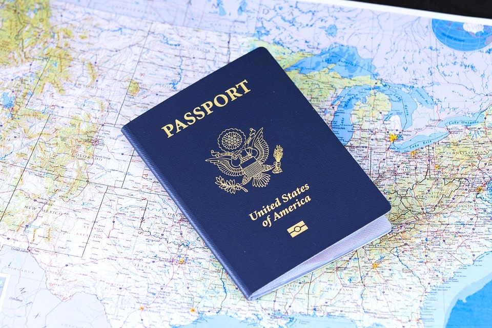 passport-2642170_960_720