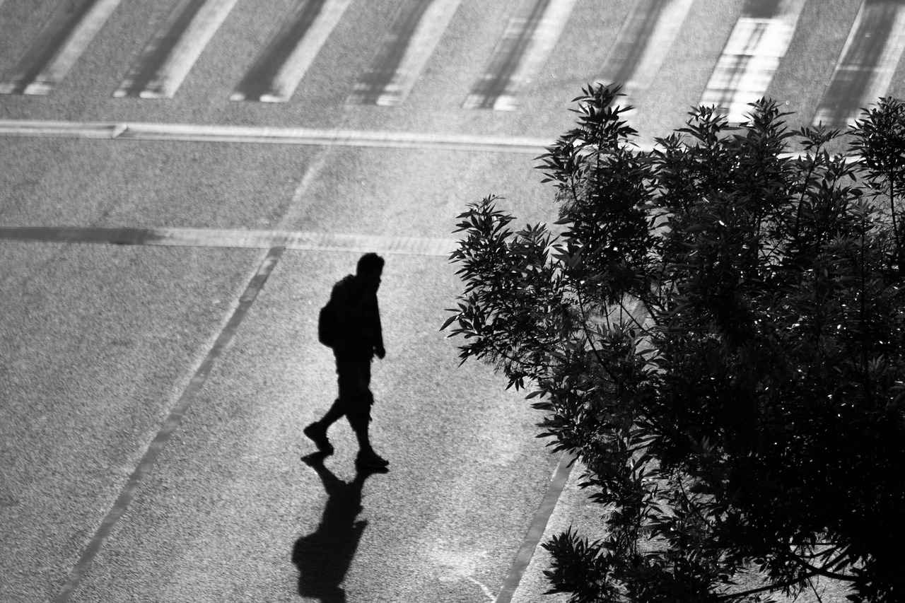 people-2246098_1280