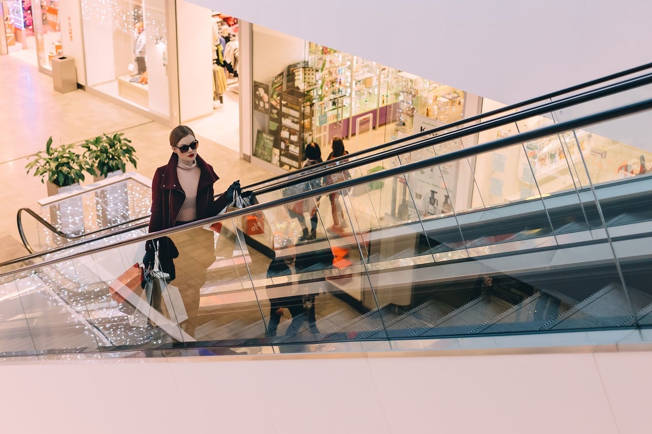 people-2594681_1280