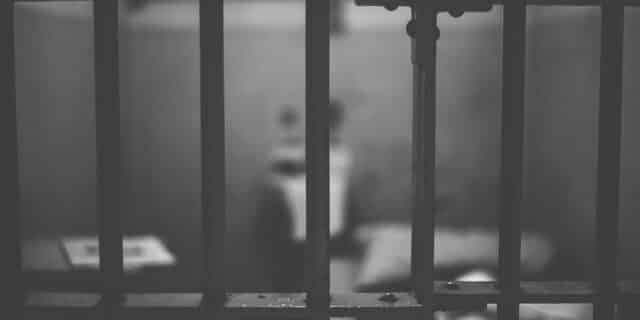 prison-553836_1280
