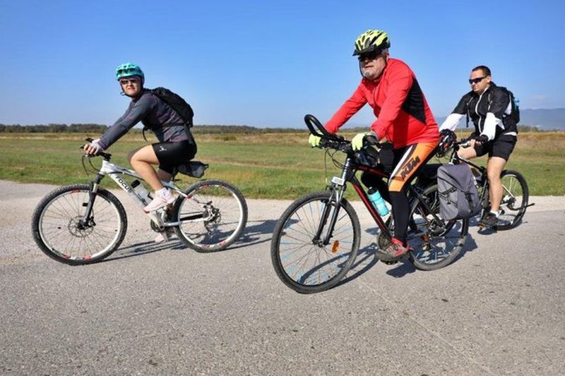 put bijele rode 4
