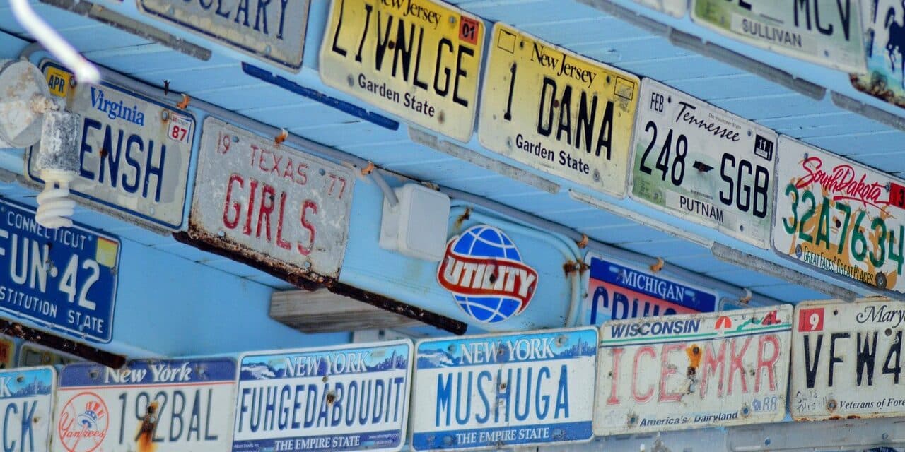registration-plates-1388915_1280