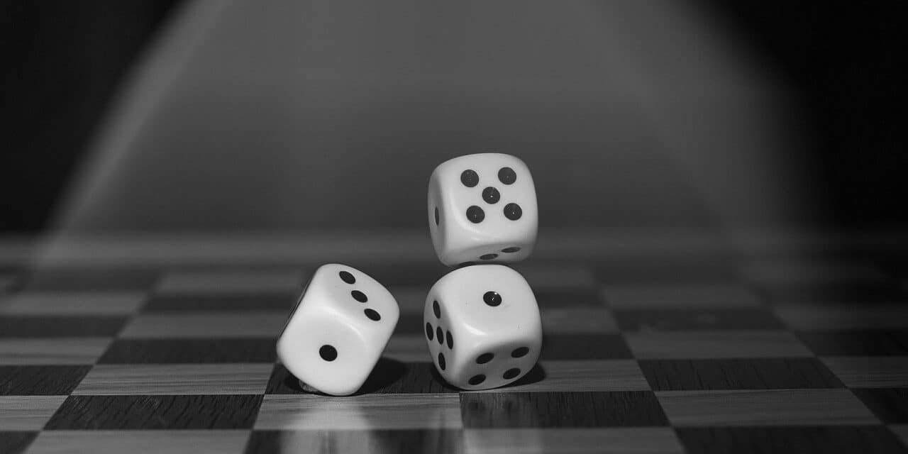 roll-the-dice-1502706_1280