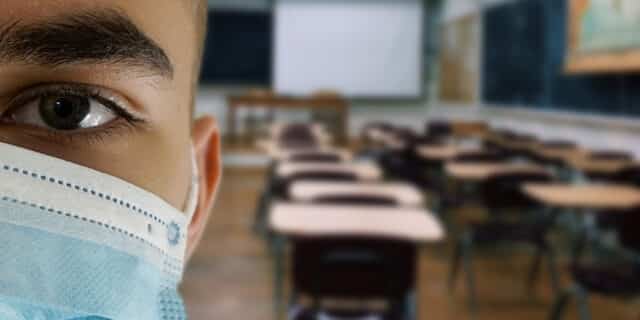 school-5058305_1920