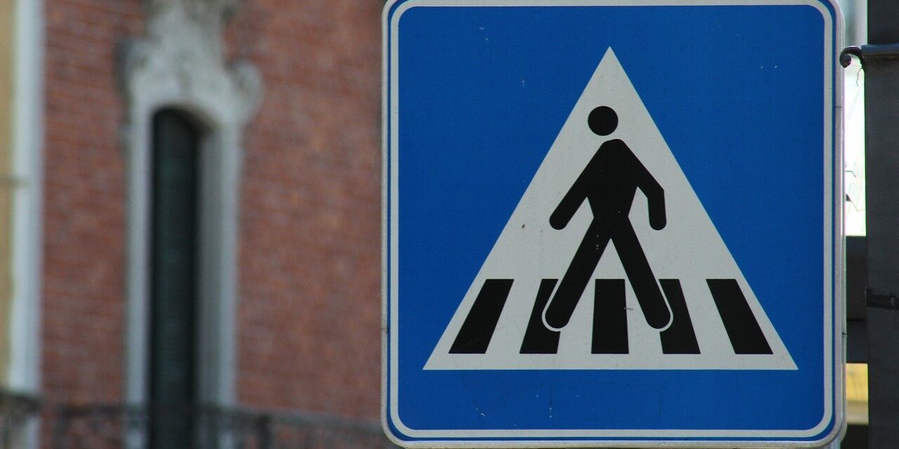 street-sign-3875456_1280