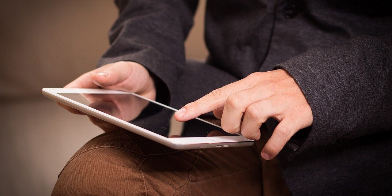tablet-1075790_1280