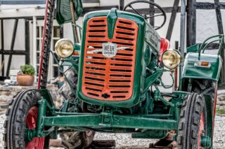 tractor-4464681_1280