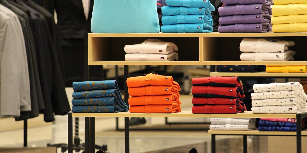tshirt-2428521_1280