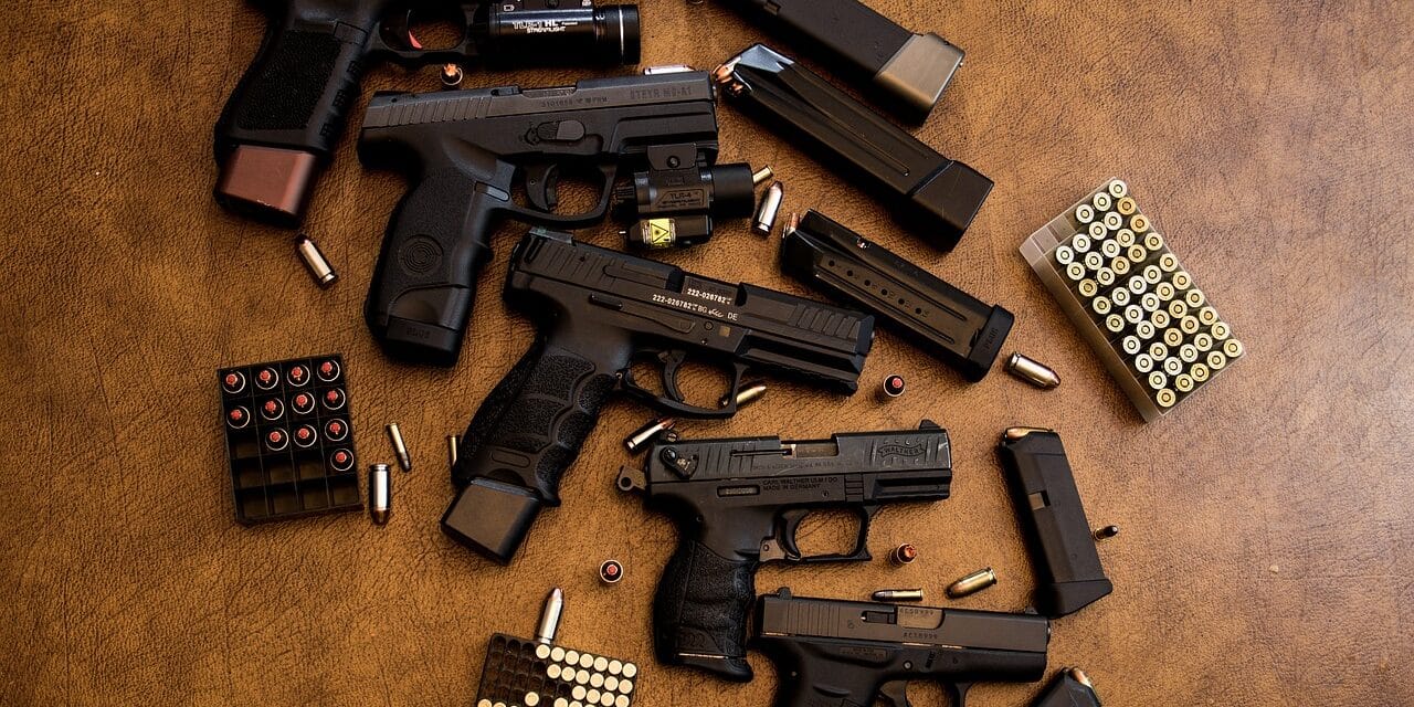 weapons-3417508_1280