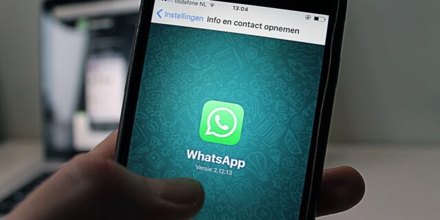whatsapp-1212017_960_720