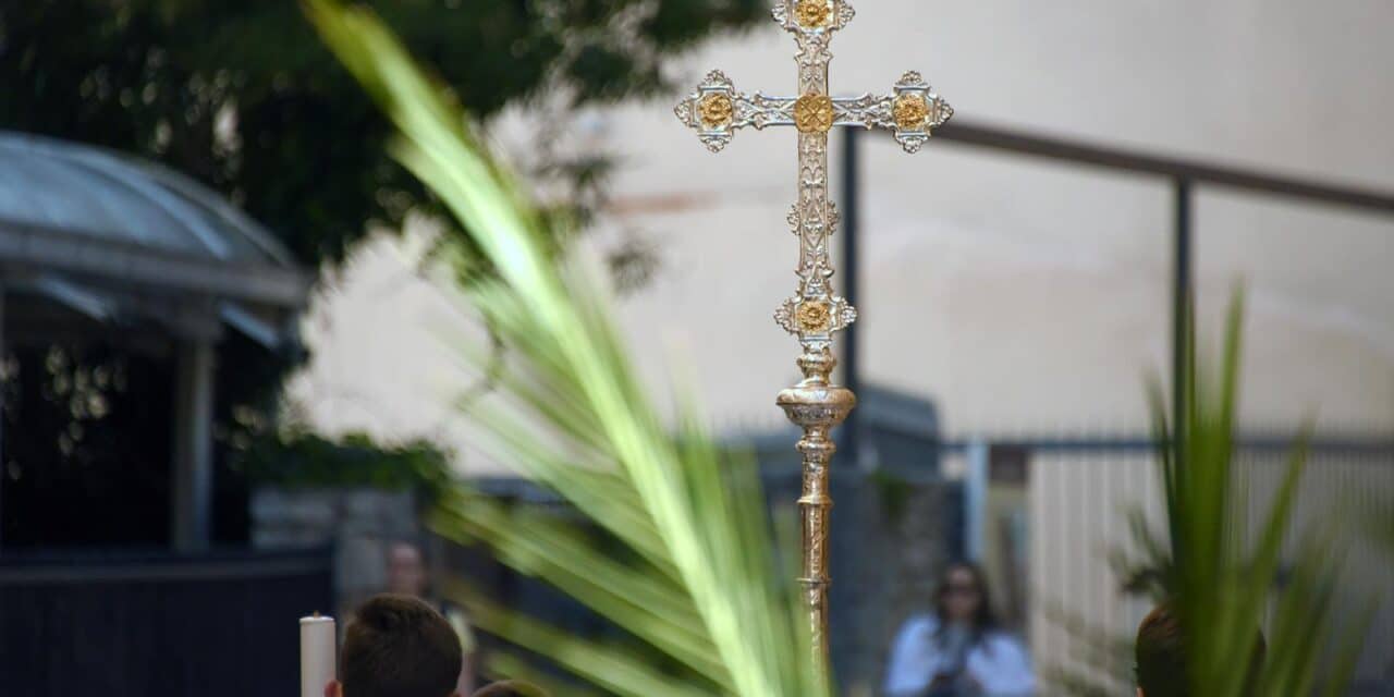 Procesijom i misom obilježen blagdan Cvjetnice u Puli