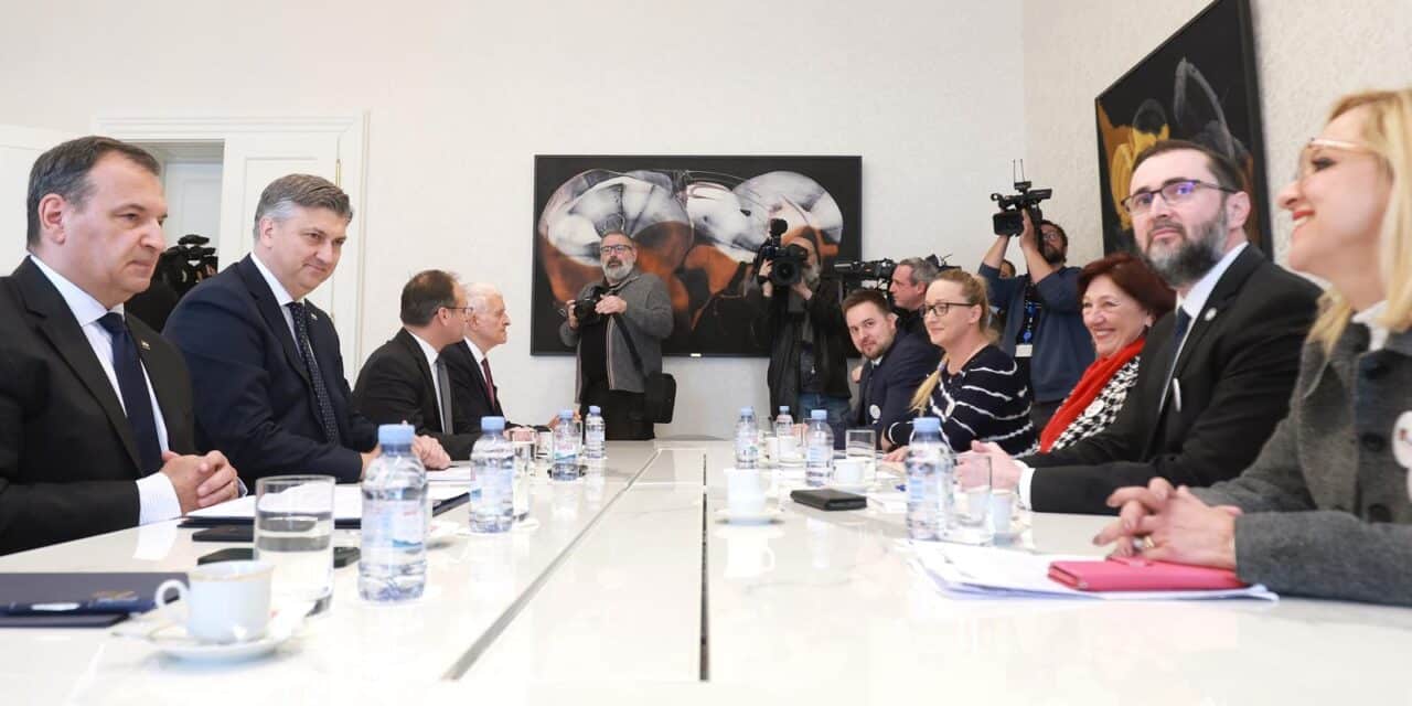 Zagreb: Andrej Plenović sastao se s predstavnicima liječničkih udruga