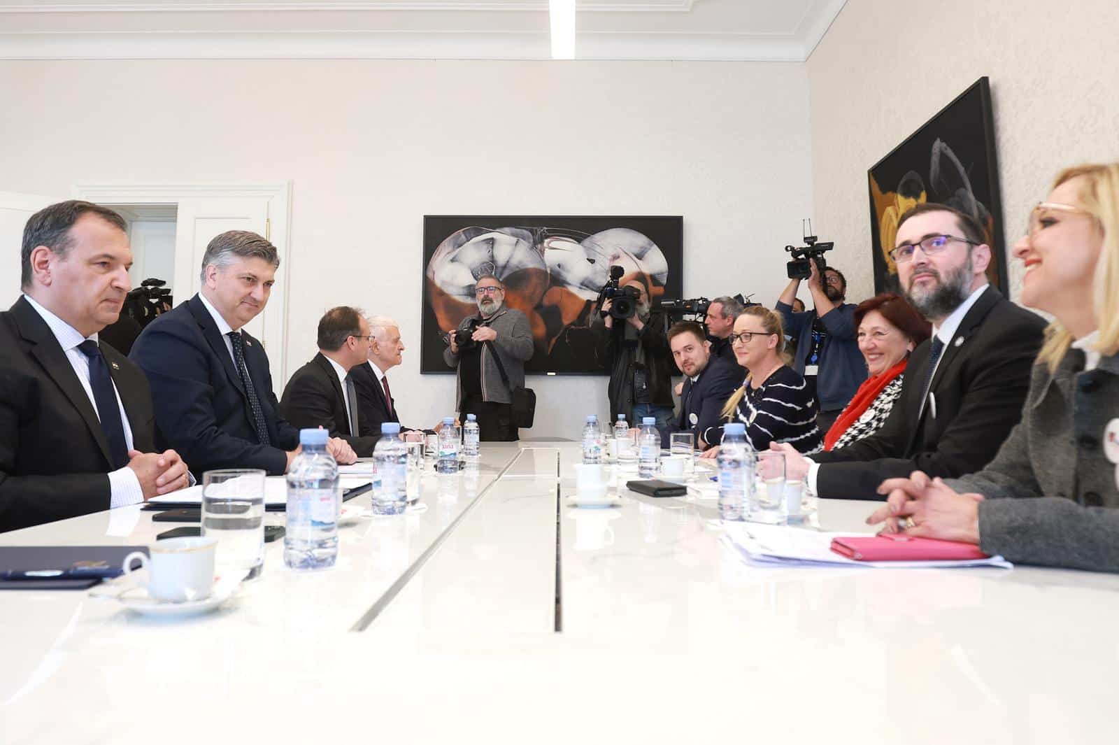 Zagreb: Andrej Plenović sastao se s predstavnicima liječničkih udruga