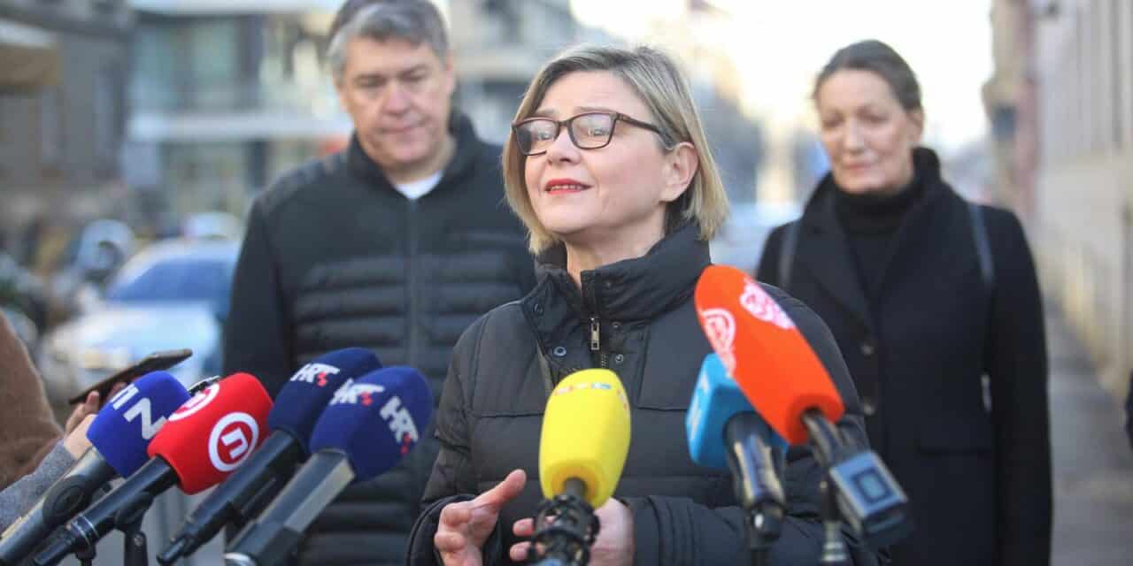 Zagreb: Peđa Grbin, Sandra Benčić i Boris Lalovac obratili se medijima ispred HNB-a