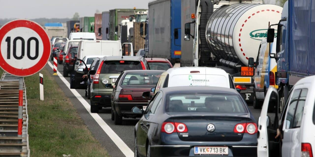 Ivani?-Grad: Troje ozlije?enih u sudaru na autocesti A1
