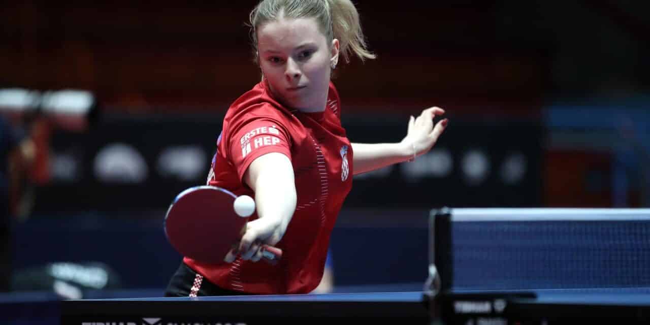 WTT Zagreb 2022, 1. kolo, žene pojedinačno, Feier Han – Hana Arapović
