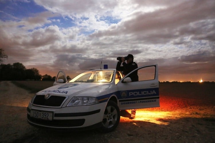policija