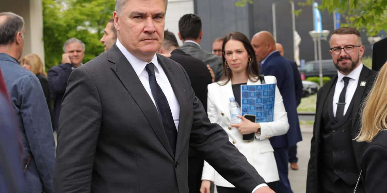 Vukovar: Svečanom sjednicom obilježen Dan Grada Vukovara kojoj je nazočio i predsjednik Milanović
