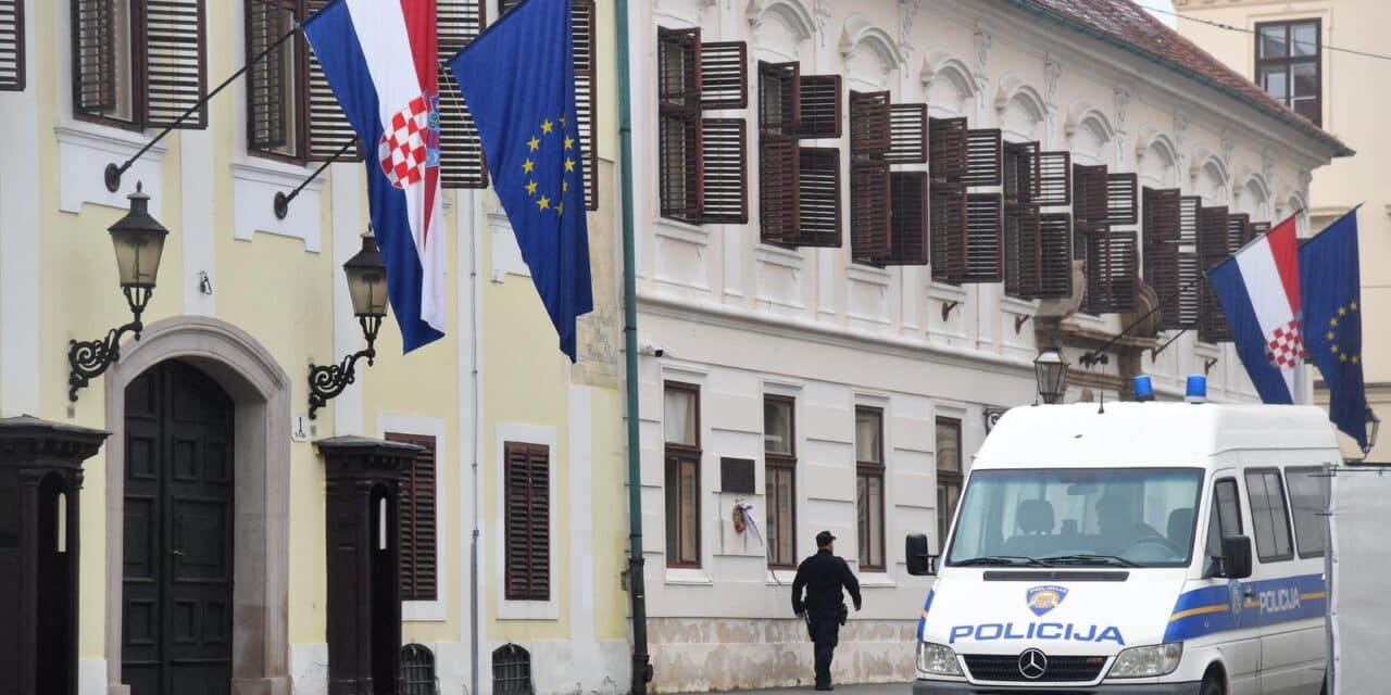 Zagreb: Interventna policija ispred zgrade Vlade zbog prijetnji Plenkoviću i drugim članovima Vlade