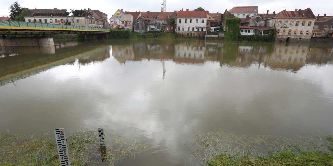 Karlovac: Vodostaj Kupe u blagom porastu
