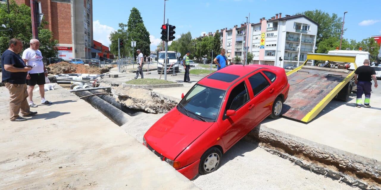 Karlovac: Autom uletio u gradili�te i propao u jarak