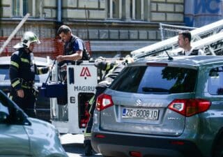 Zagreb: Prilikom radova na zgradi na Zrinjevcu radnik je ozlijeđen u eksploziji