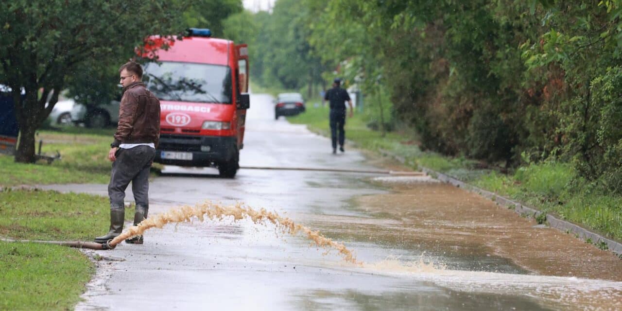 Beli Manastir: Nakon obilnih kiša nekoliko ulica poplavljeno
