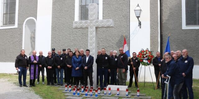 borovo-selo-vijenci_6450d0b4f256d