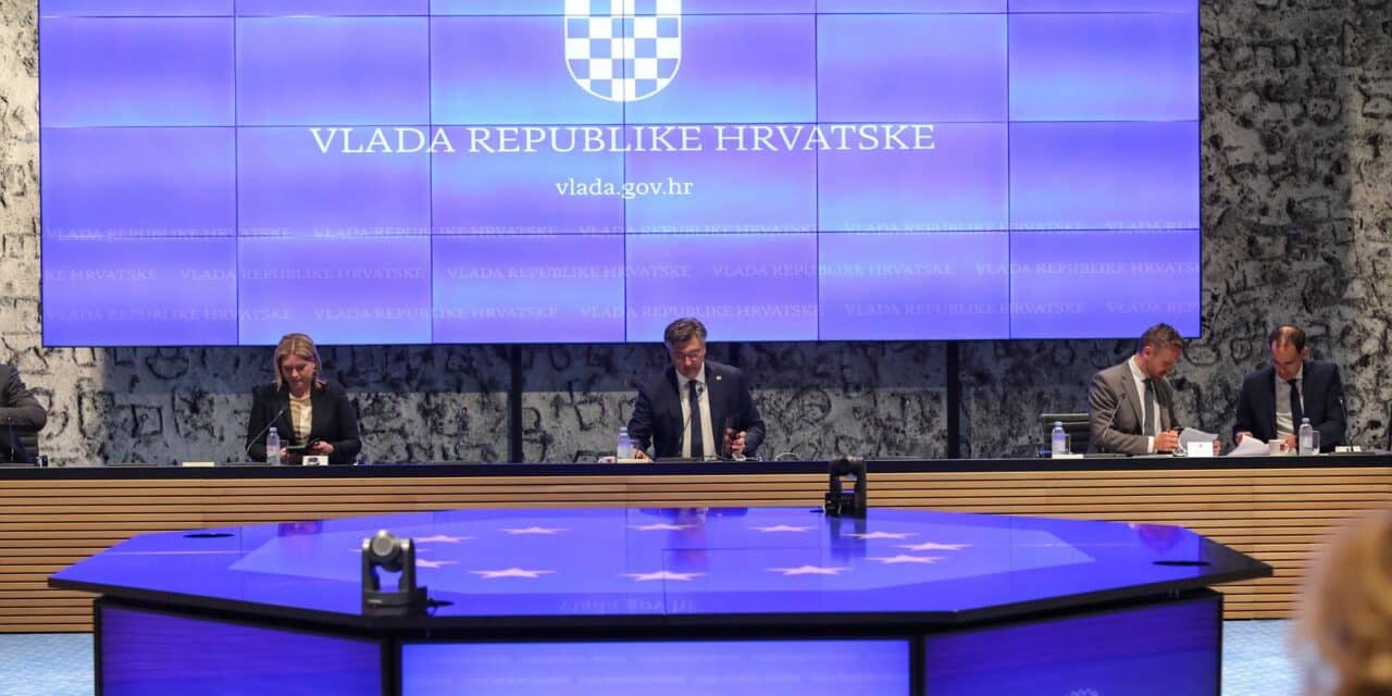 Zagreb: Sastanak Vlade RH i predstavnika sindikata javnih i državnih službi