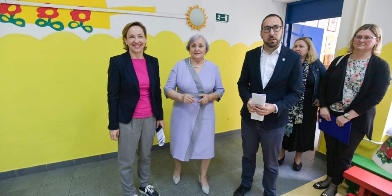 Zagreb:  Tomašević i Dolenec otvorili  rekonstruirani Dječji vrtić Botinec