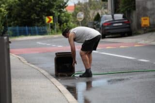 Zagreb: Posljedice olujnog nevremena u naselju Mikulići i na šetnici Črnomerečki potok