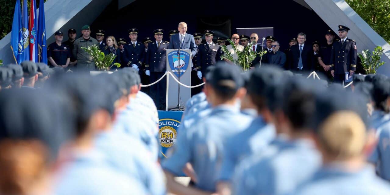 Zagreb: Svečanost povodom završetka školovanja učenika 4. razreda Policijske škole Josip Jović