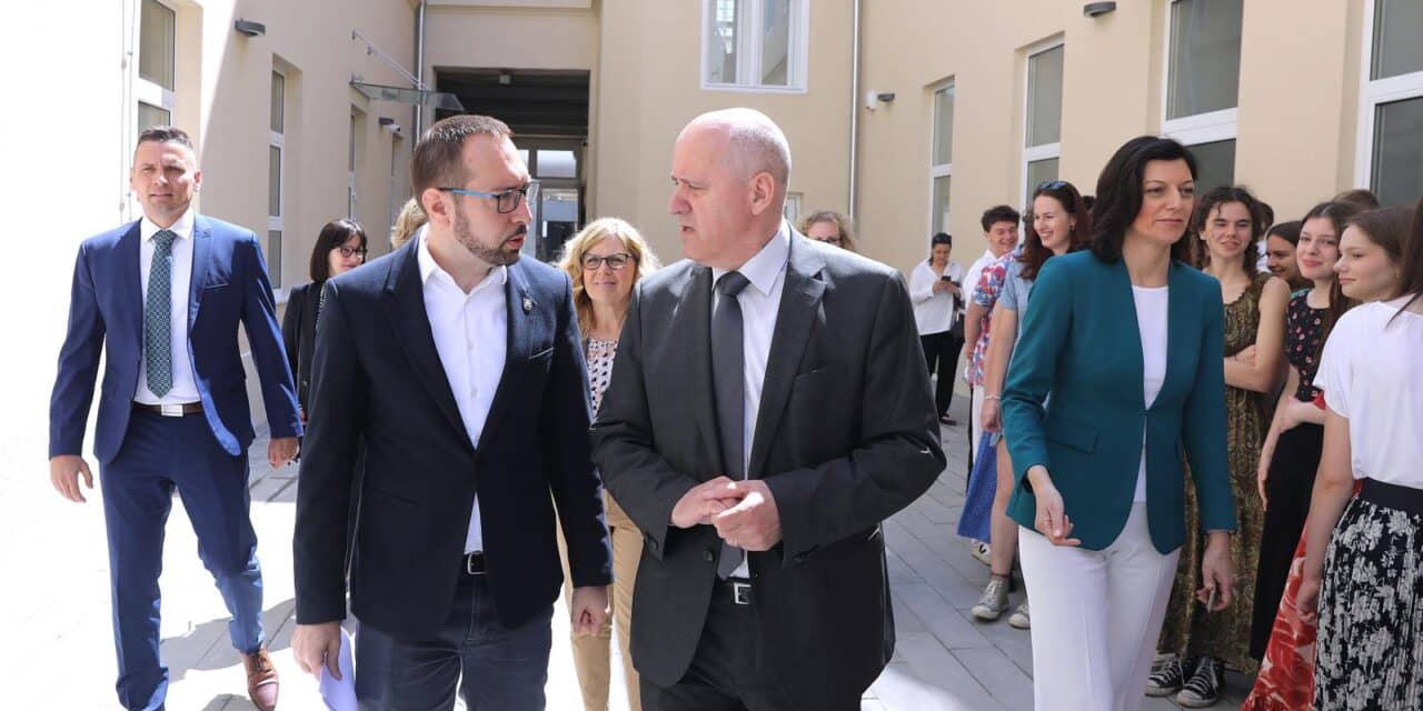 Zagreb: Otvorena obnovljena Glazbena skola Blagoja Berse