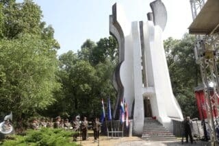 Obilježavanje Dana antifašističke borbe u Spomen-parku Brezovica kraj Siska