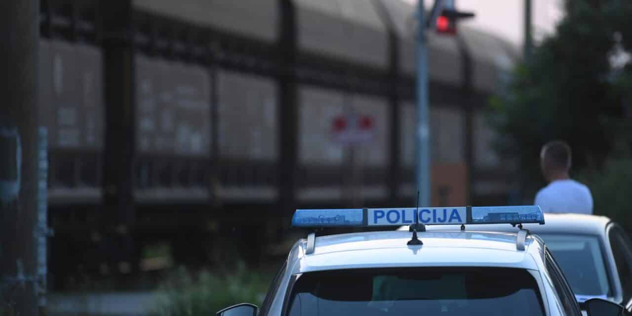 Teretni vlak iskočio s tračnica u općini Velika Ludina