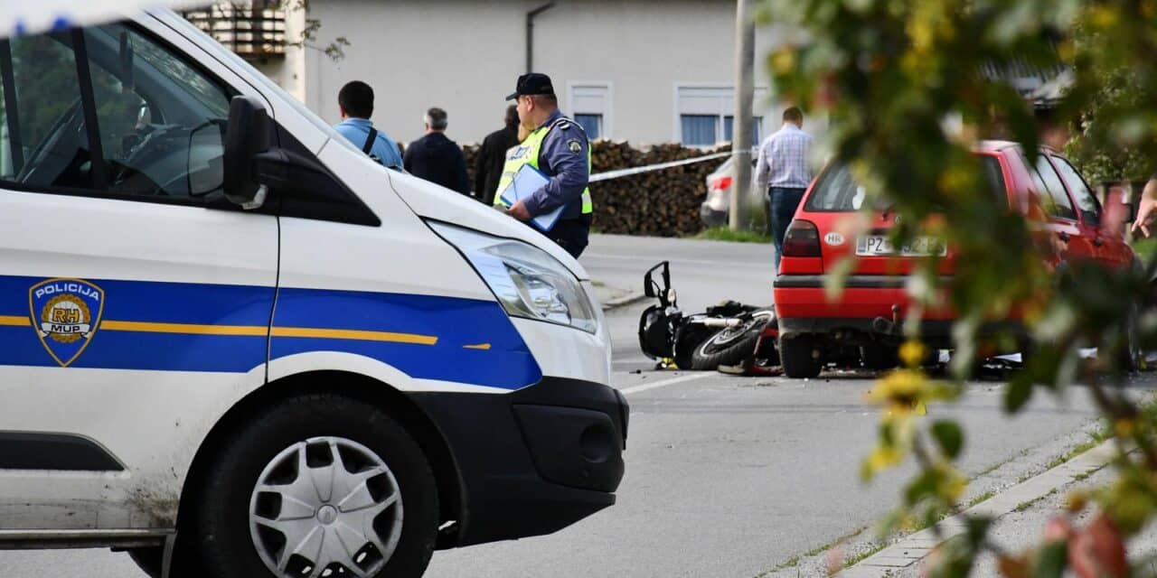 Novi Mihaljevci: Motociklist i suvozačica poginuli u sudaru s automobilom