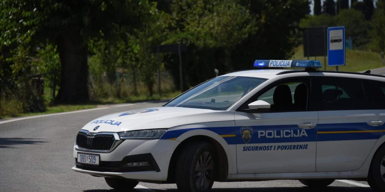 Buje:  Blokada ceste Materada na mjestu gdje je oteta �ena