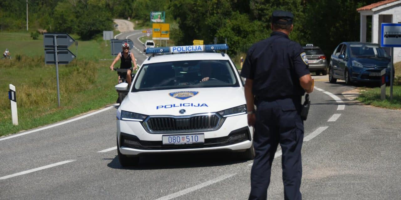 Buje:  Blokada ceste Materada na mjestu gdje je oteta �ena