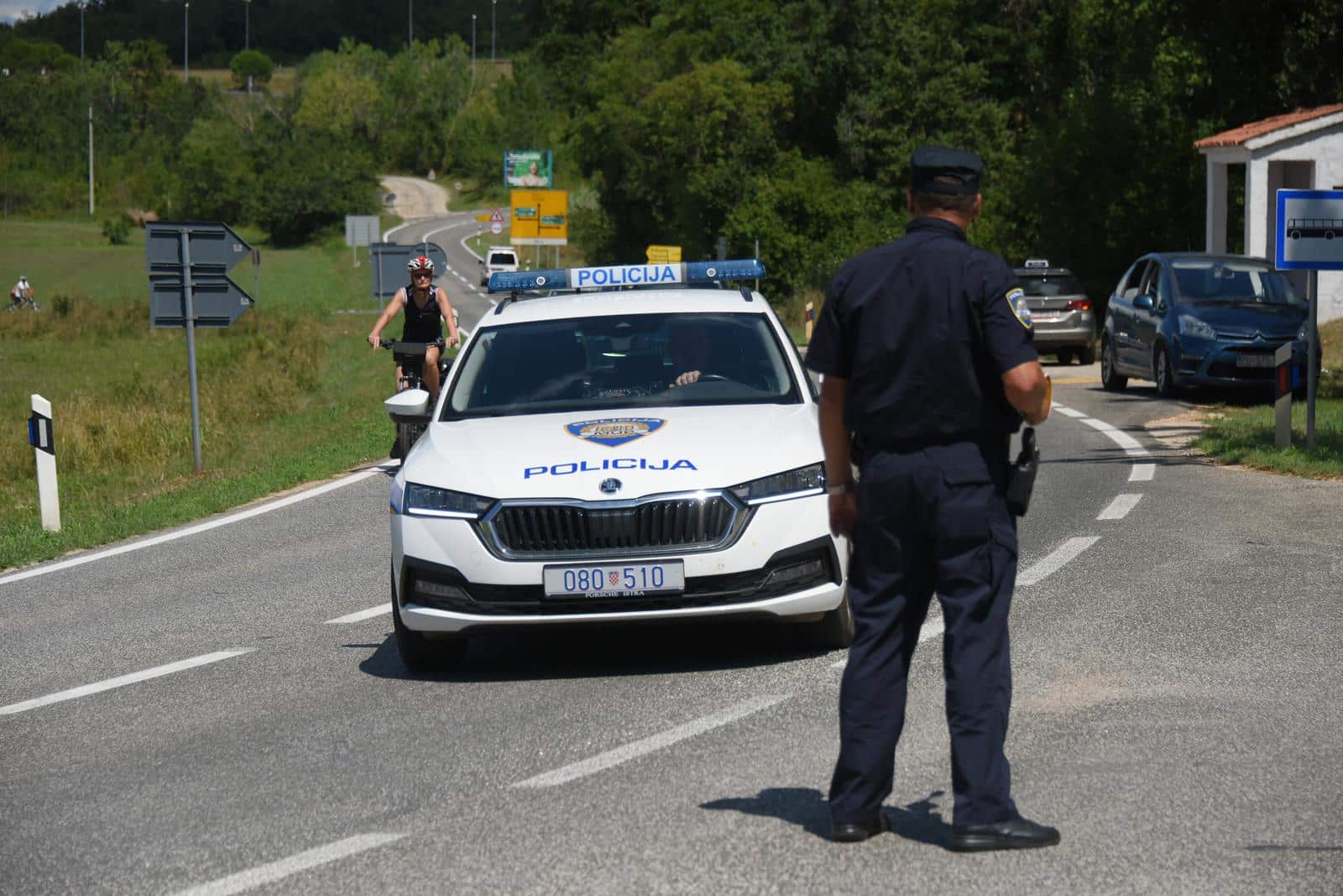 Buje: Blokada ceste Materada na mjestu gdje je oteta �ena
